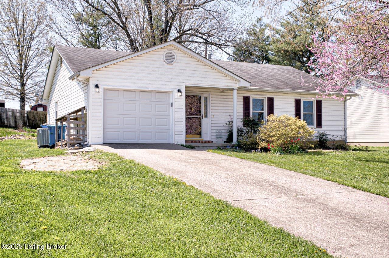208 Grant Dr, Lawrenceburg, Kentucky image 2