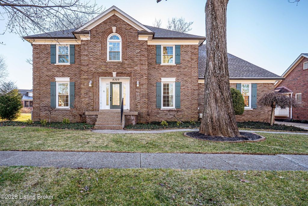 Photo of 8320 Regency Woods Way, Louisville, KY 40220 (MLS # 1709030)