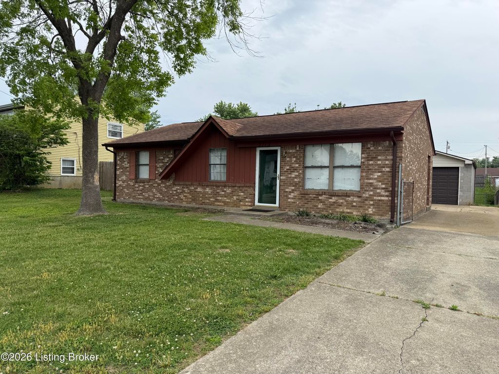 Photo of 3713 Arcadia Ct, Louisville, KY 40229 (MLS # 1715753)
