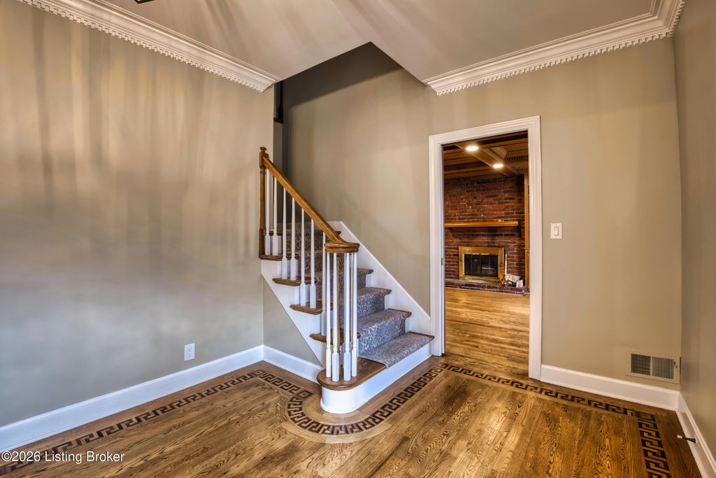 Photo of 711 Bedfordshire Rd, Louisville, KY 40222 (MLS # 1708436)