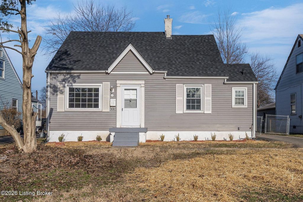 Photo of 517 Harris Pl, Louisville, KY 40222 (MLS # 1709371)