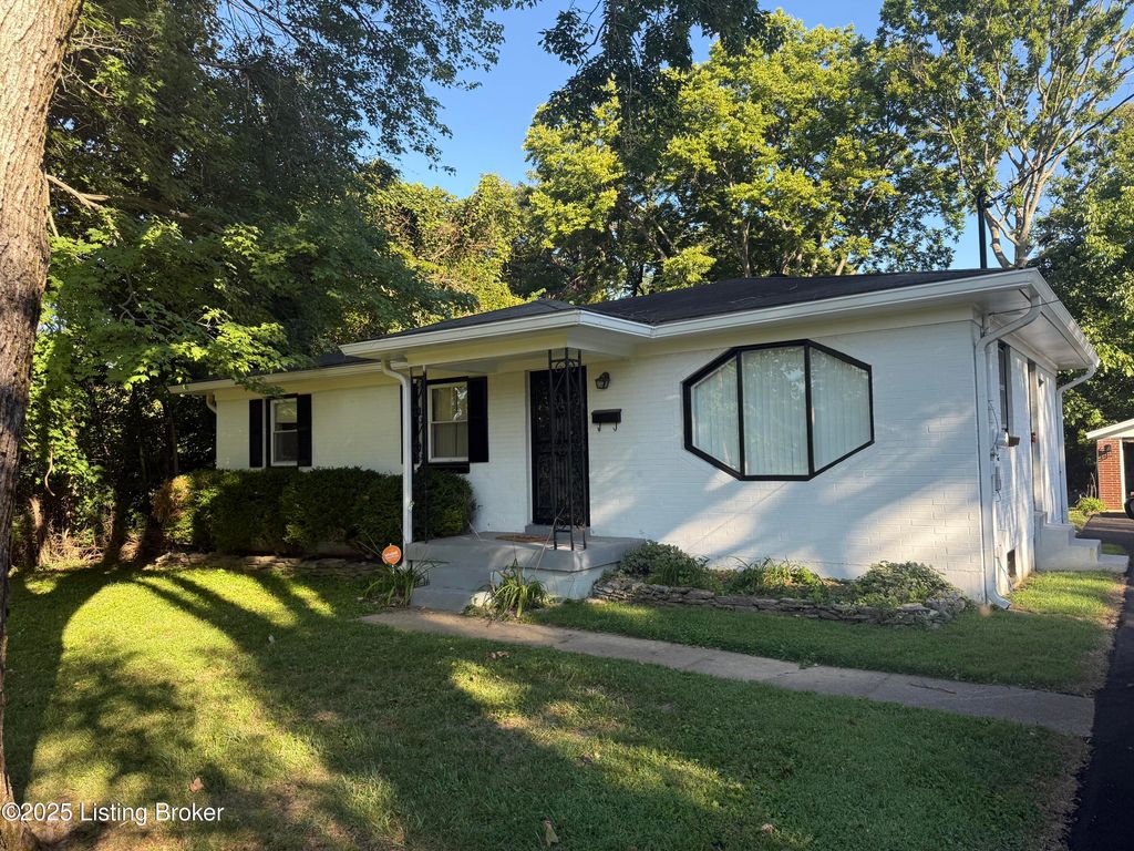 Photo of 5301 Adkins Rd, Louisville, KY 40219 (MLS # 1704812)