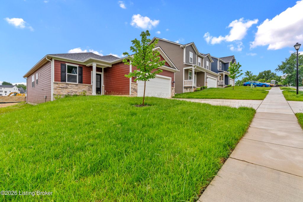 Photo of 16813 Aiken Rdg Cir, Louisville, KY 40245 (MLS # 1718617)
