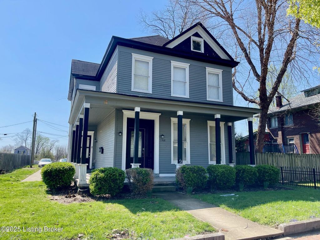 Photo of 1308 E Main St #3, New Albany, IN 47150 (MLS # 1707905)