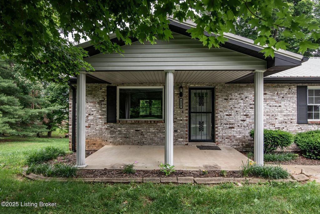 Photo of 4217 Deckard School Rd, Radcliff, KY 40160 (MLS # 1706858)