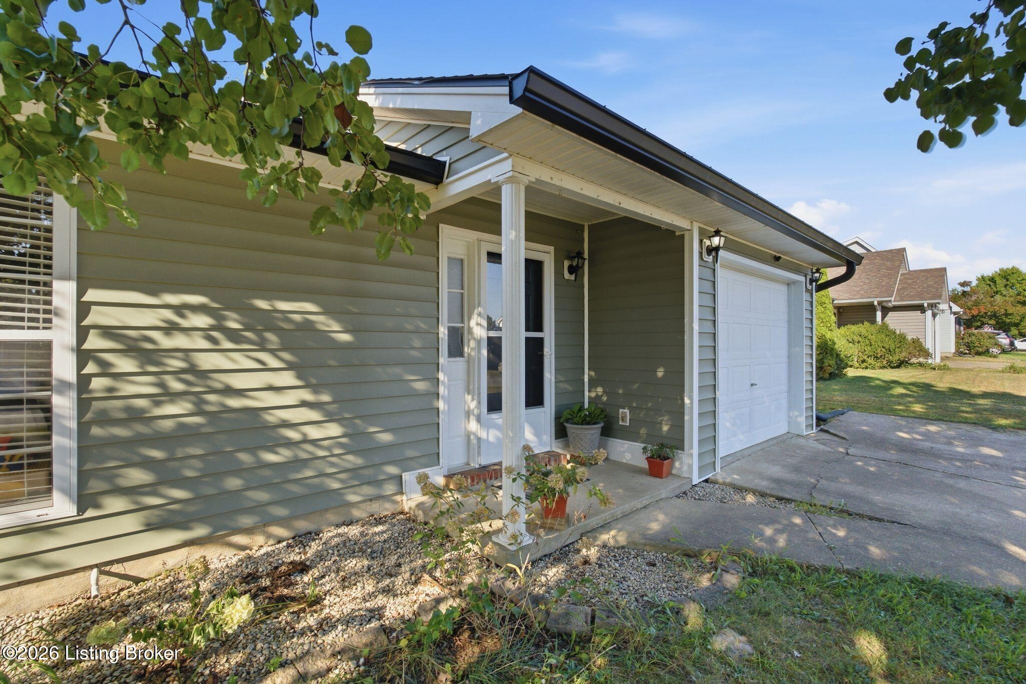 1416 Wendy Dr