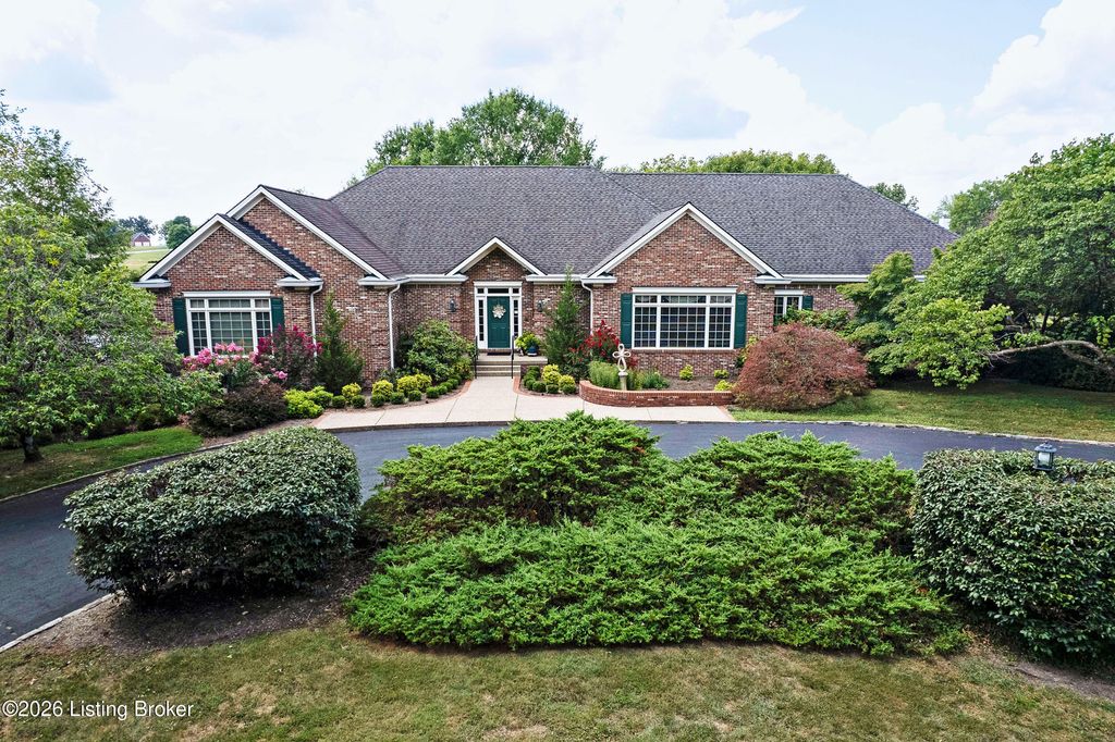 Photo of 2025 Lincoln Park Rd, Springfield, KY 40069 (MLS # 1712298)