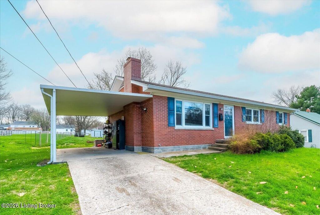 Photo of 221 Lyons Dr, Frankfort, KY 40601 (MLS # 1712263)