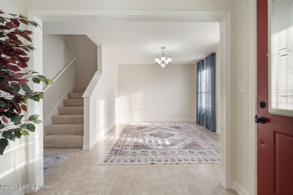 Photo of 121 Alpine Dr, Vine Grove, KY 40175 (MLS # 1711920)