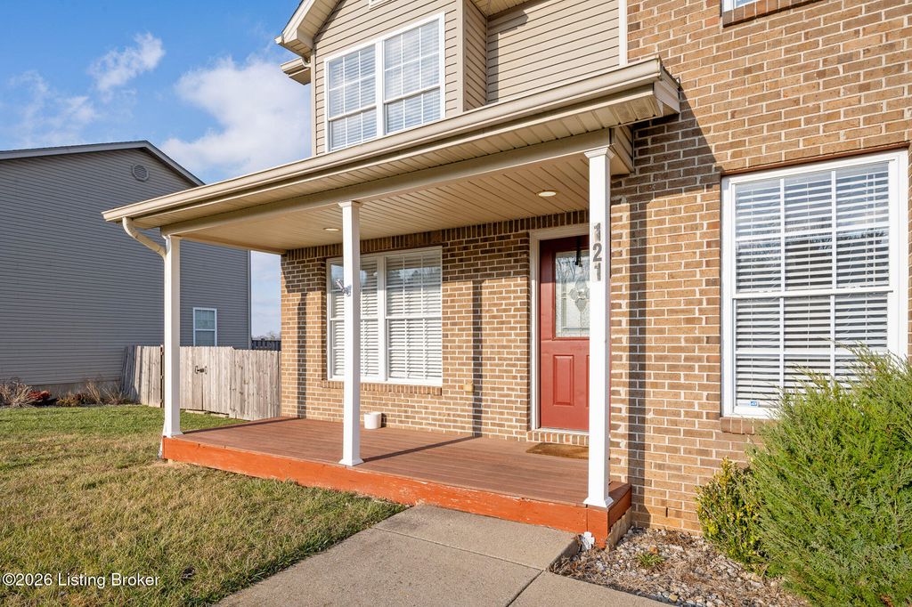 Photo of 121 Alpine Dr, Vine Grove, KY 40175 (MLS # 1711920)