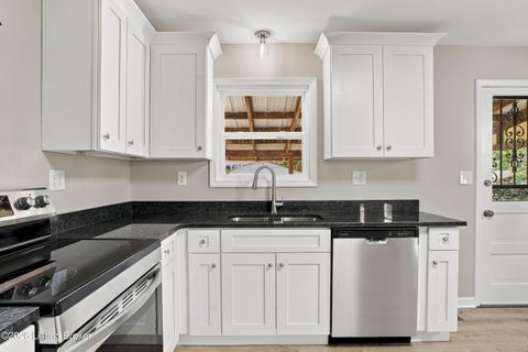 Tiny photo for 2200 S Shelby St, Louisville, KY 40217 (MLS # 1729793)