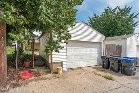 Tiny photo for 2200 S Shelby St, Louisville, KY 40217 (MLS # 1729793)