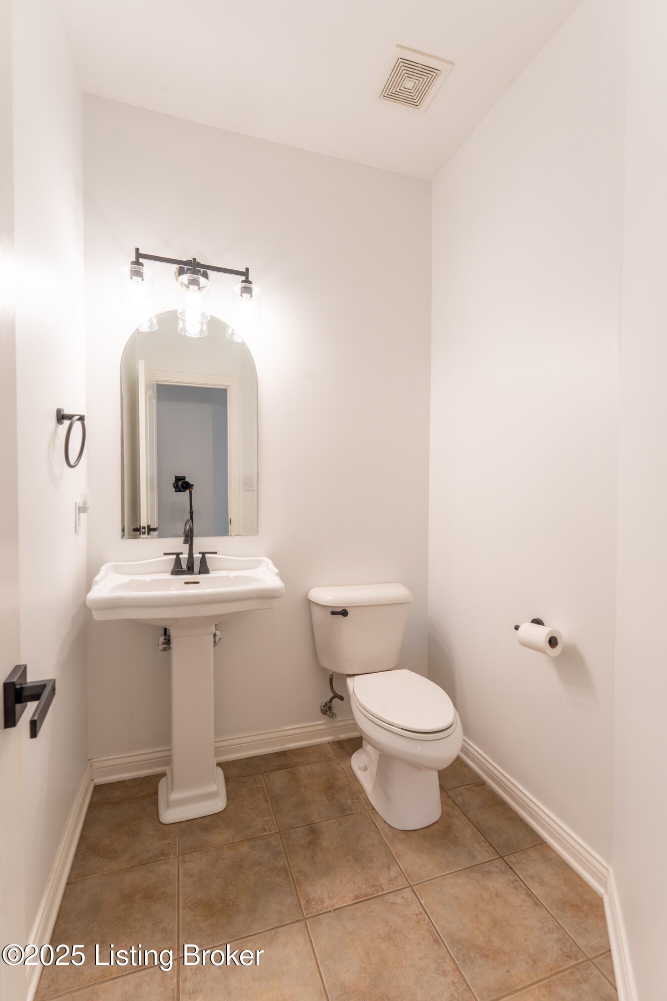 11125 Perwinkle Ln, Louisville, Kentucky image 35
