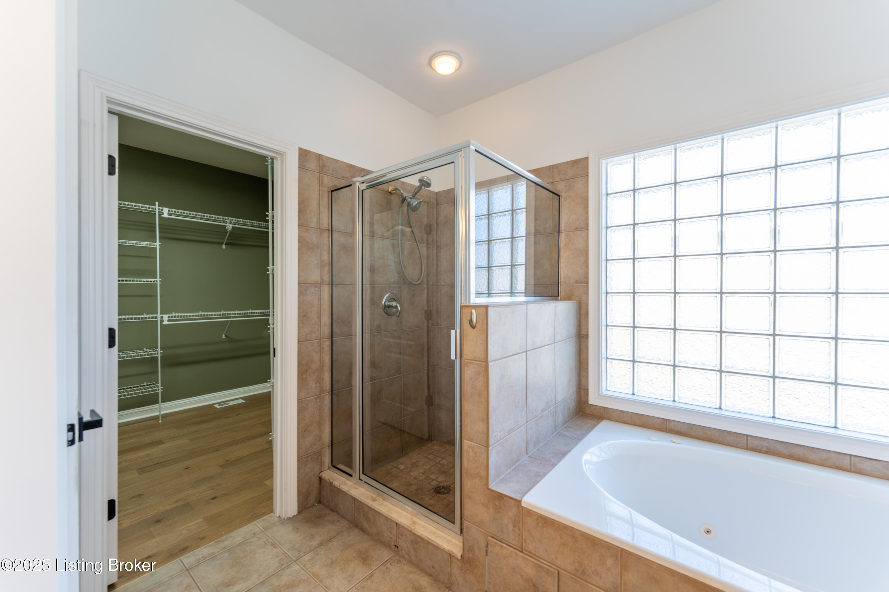 11125 Perwinkle Ln, Louisville, Kentucky image 29