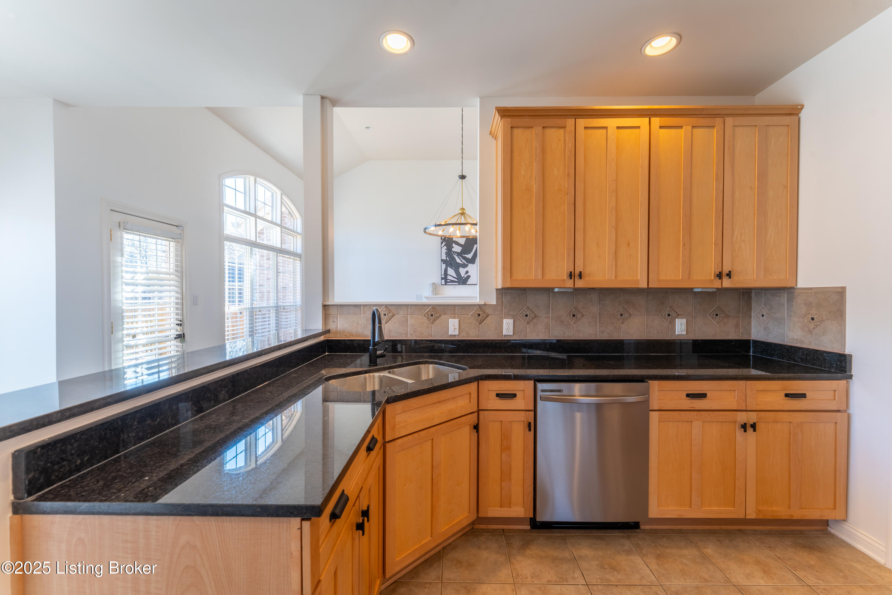11125 Perwinkle Ln, Louisville, Kentucky image 18