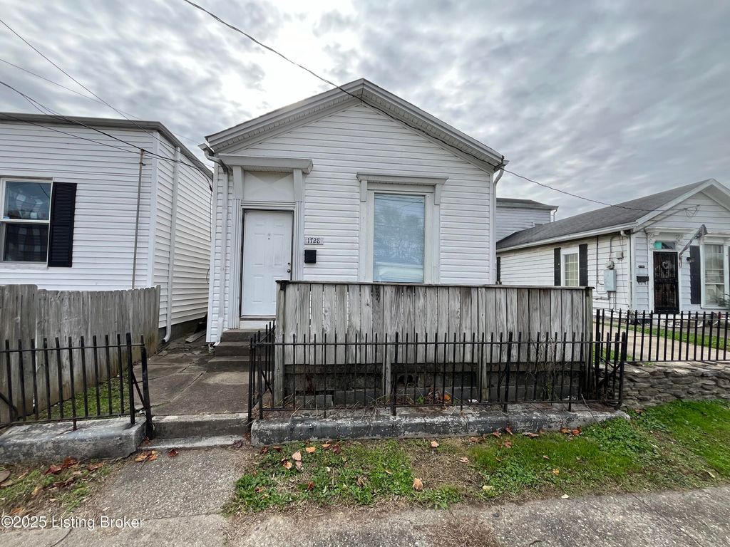Photo of 1728 Rowan St, Louisville, KY 40203 (MLS # 1716916)