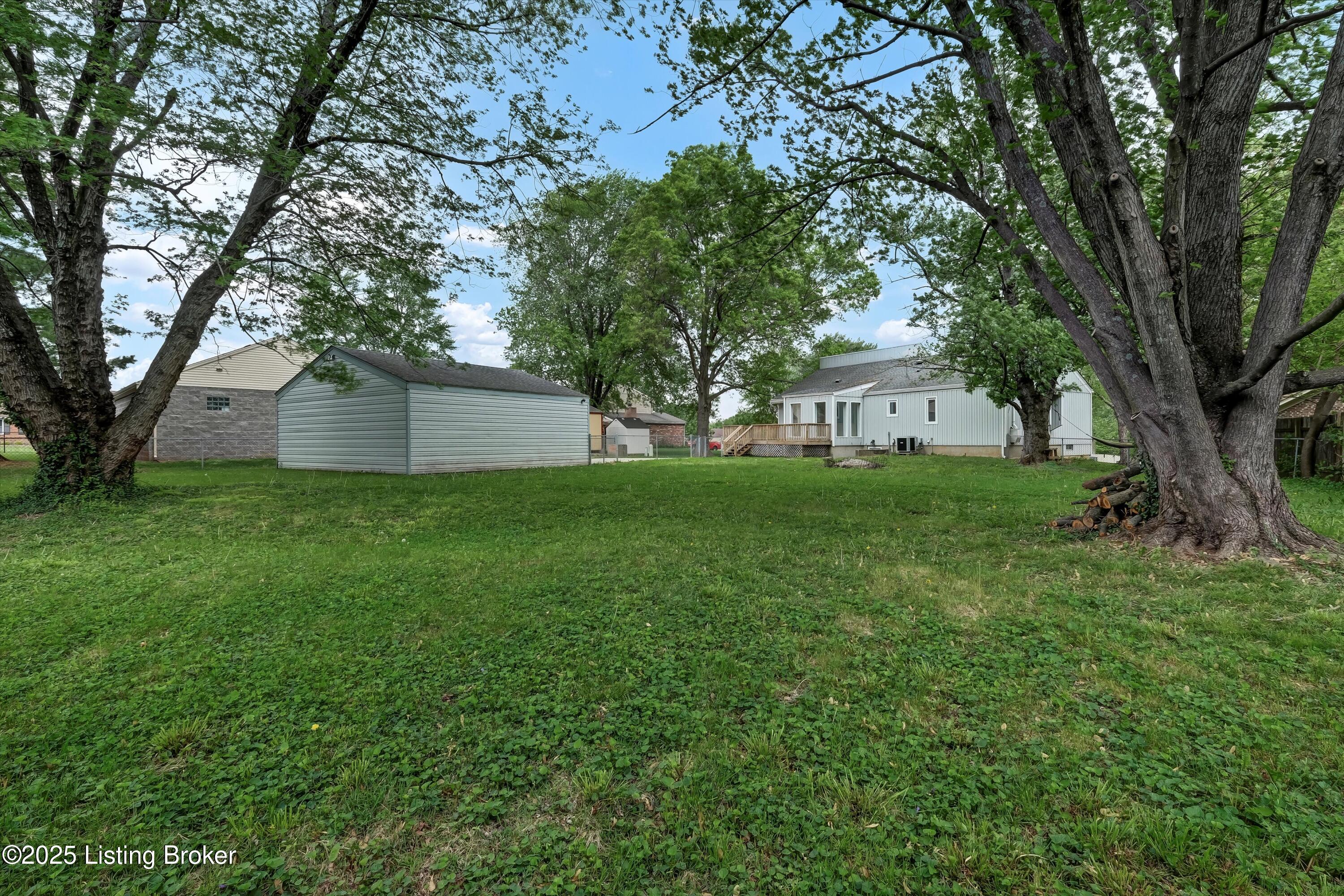 8102 Amity Ln, Louisville, Kentucky image 41