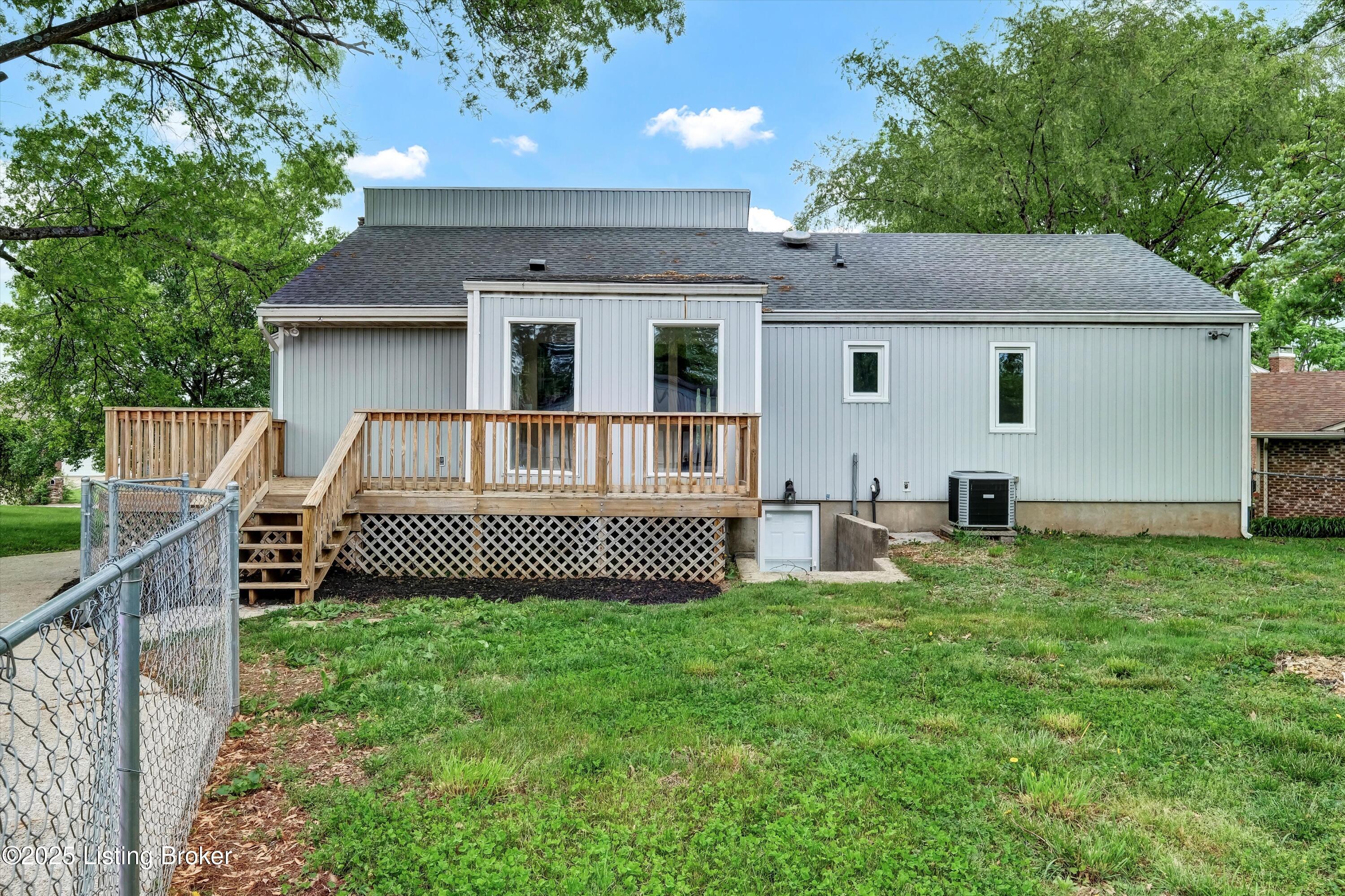 8102 Amity Ln, Louisville, Kentucky image 43