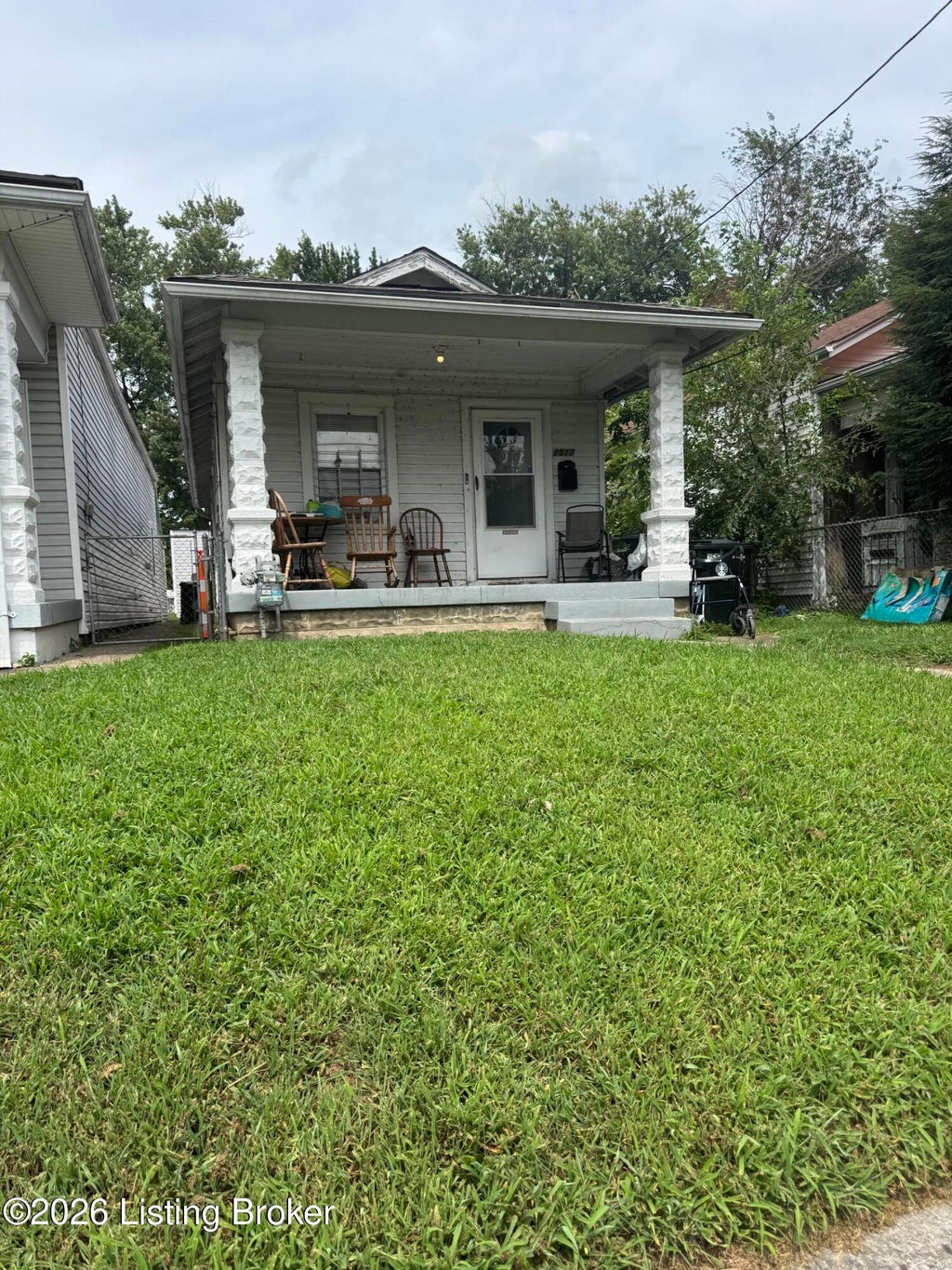 Photo of 2517-2519 Montgomery St, Louisville, KY 40212 (MLS # 1729402)