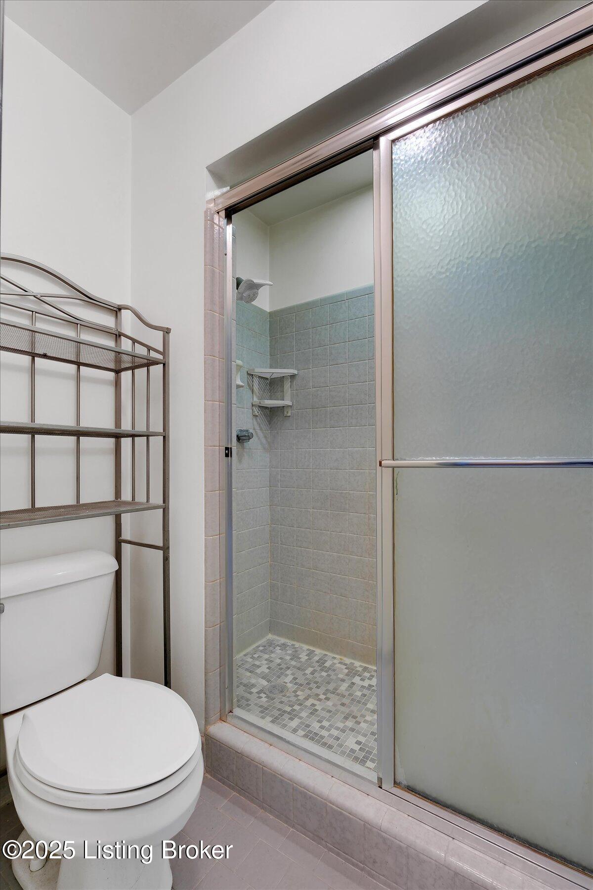 1907 Arboro Pl, Louisville, Kentucky image 36