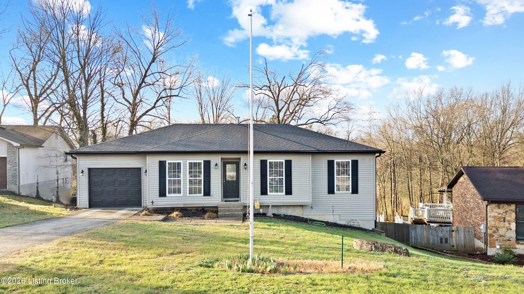Photo of 5613 Braulio Ct, Louisville, KY 40291 (MLS # 1710967)