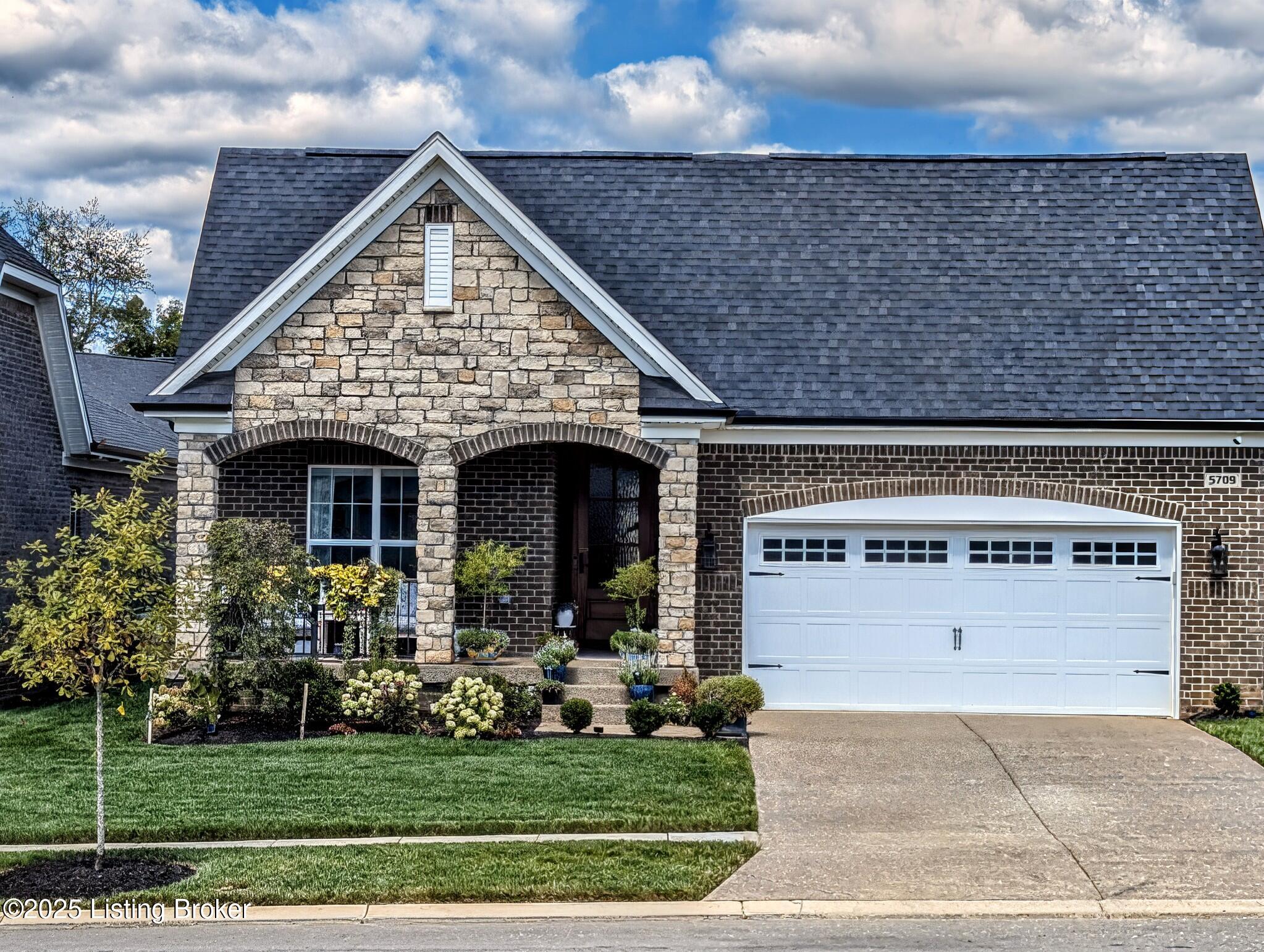 5709 Ruby Falls Dr, Prospect, Kentucky image 1