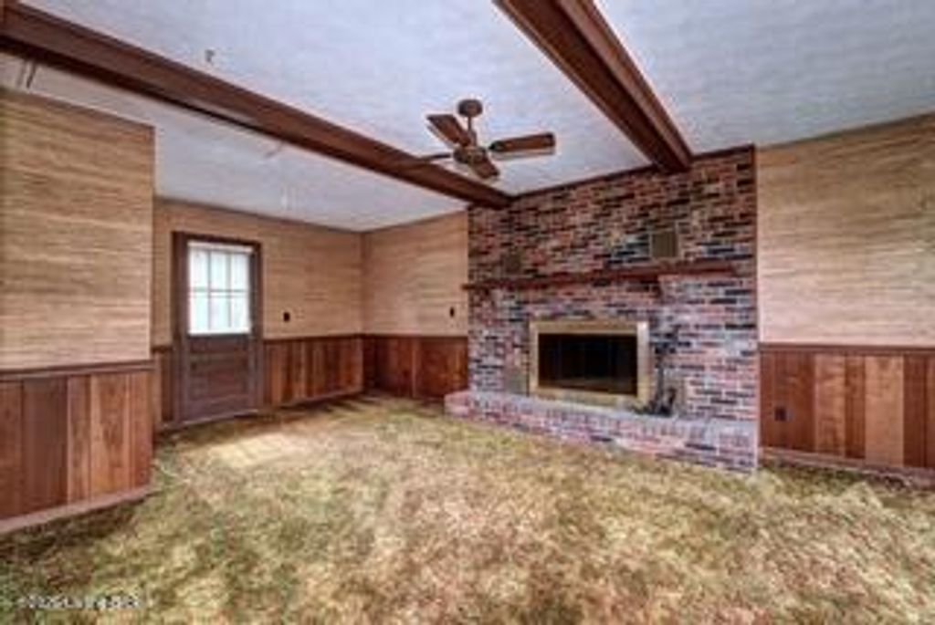 Photo of 307 Gilliland Rd, Louisville, KY 40245 (MLS # 1715916)