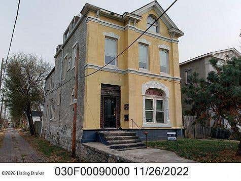Photo of 947 S Brook St, Louisville, KY 40203 (MLS # 1724672)