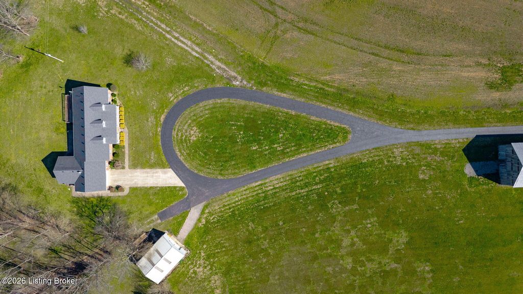 Photo of 2500 Grays Run Rd, Taylorsville, KY 40071 (MLS # 1712466)