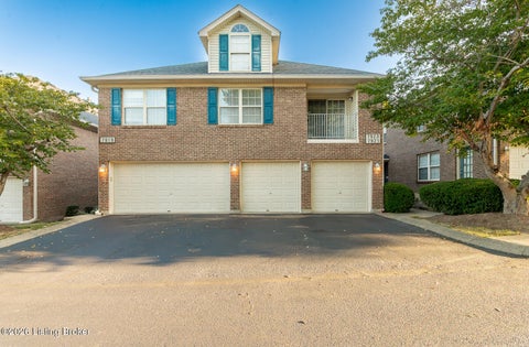 Condo For Sale - 7921 Grand Cascade Dr<br/> Louisville, KY 40228