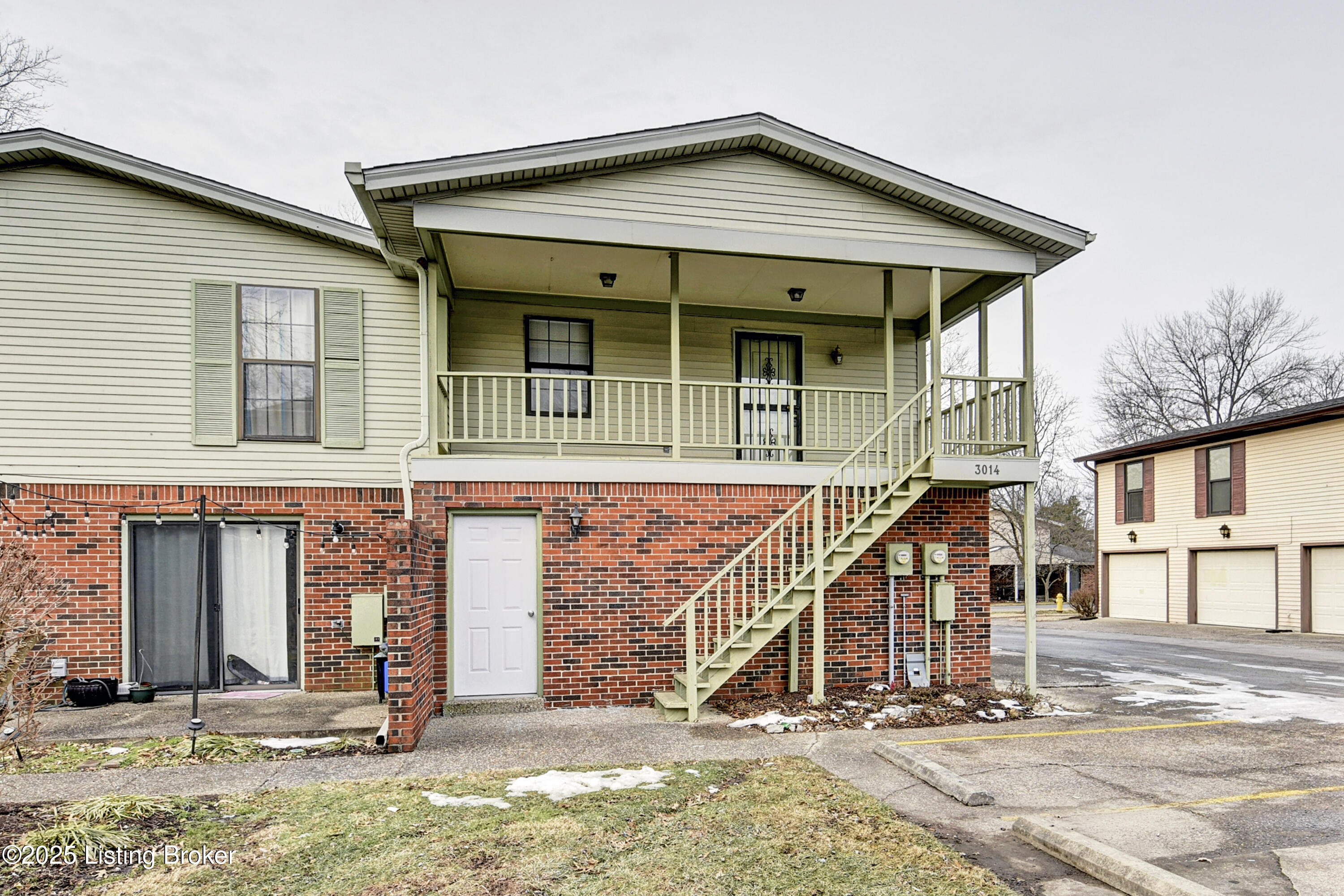 3014 Groveview Ct, Louisville, Kentucky image 1