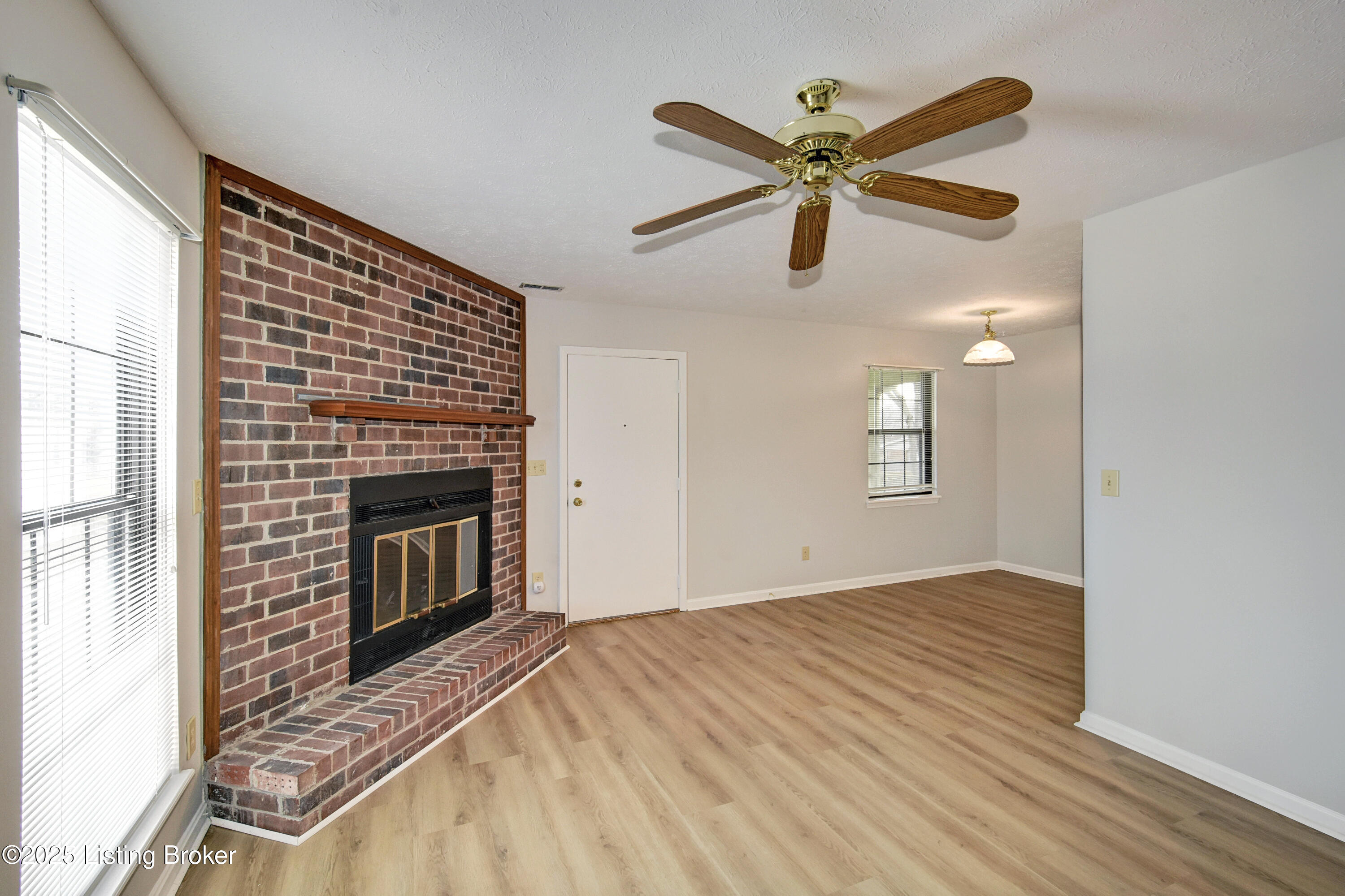 3014 Groveview Ct, Louisville, Kentucky image 5