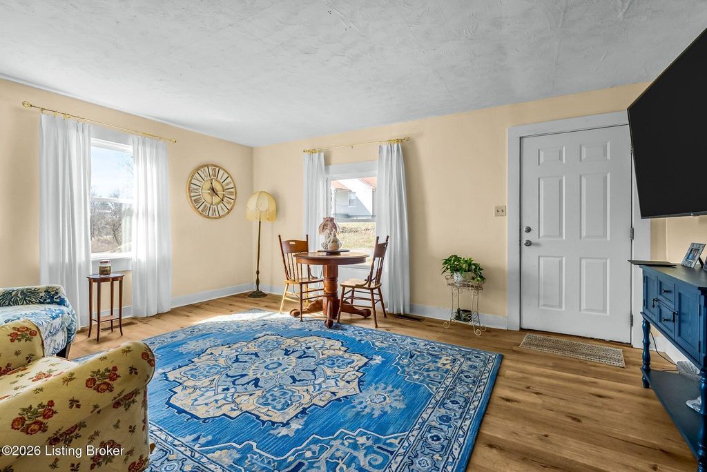 Photo of 319 N 1st St, Bardstown, KY 40004 (MLS # 1709656)