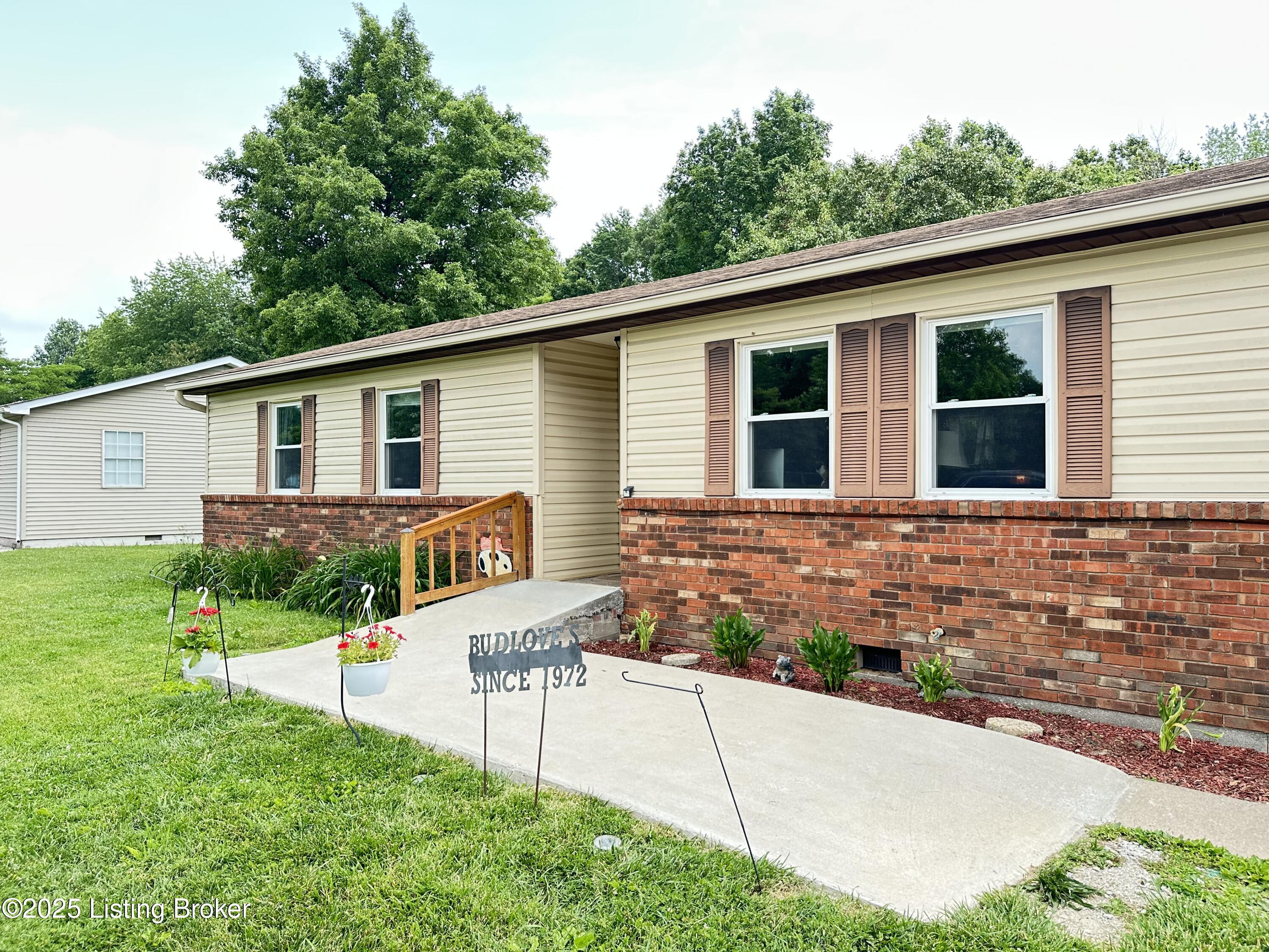 186 Lillian Ave, Elizabethtown, Pennsylvania image 3