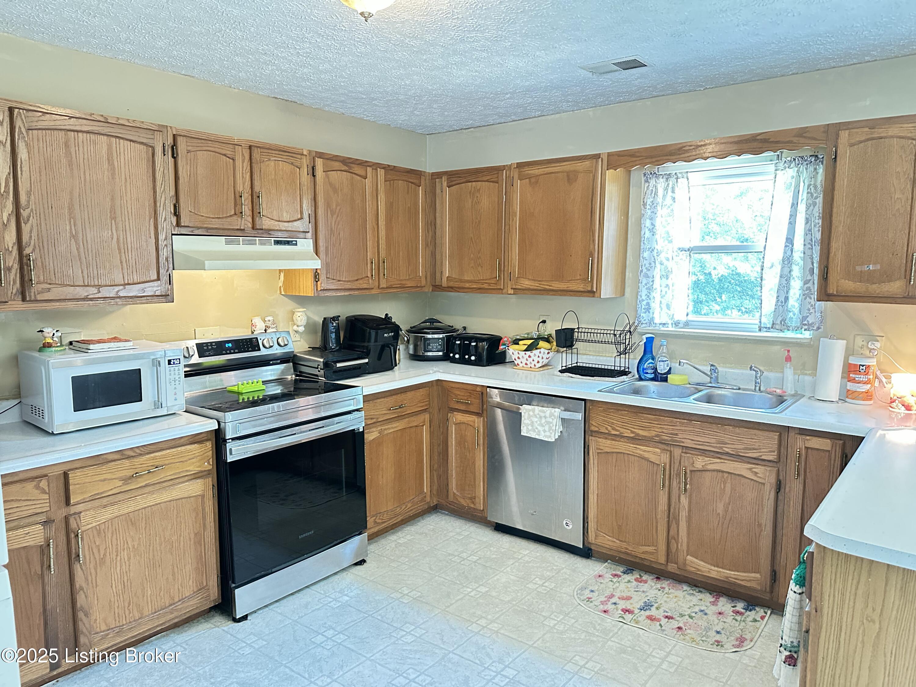 186 Lillian Ave, Elizabethtown, Pennsylvania image 10
