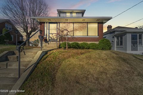 Photo of 1211 Goss Ave, Louisville, KY 40217 (MLS # 1711842)