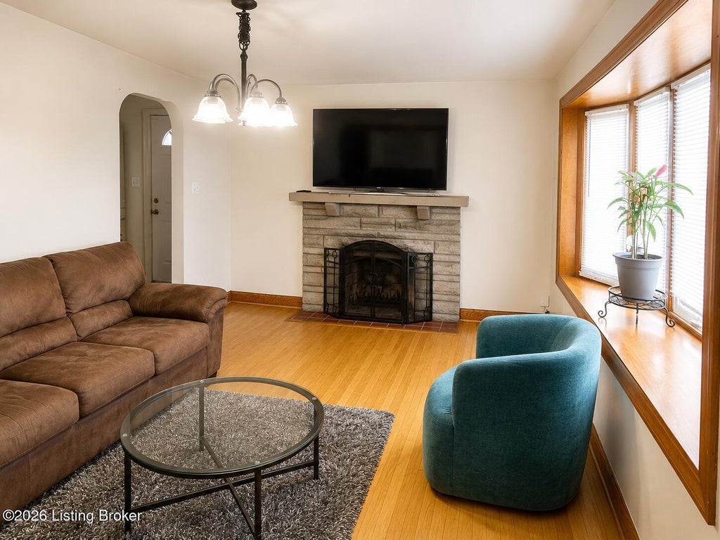 Photo of 1853 Mary Catherine Dr, Louisville, KY 40216 (MLS # 1722876)