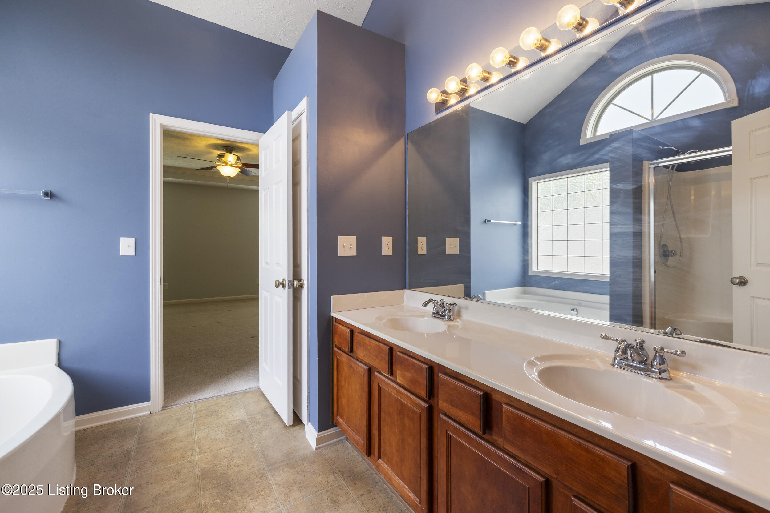 8811 Eli Dr, Louisville, Pennsylvania image 35