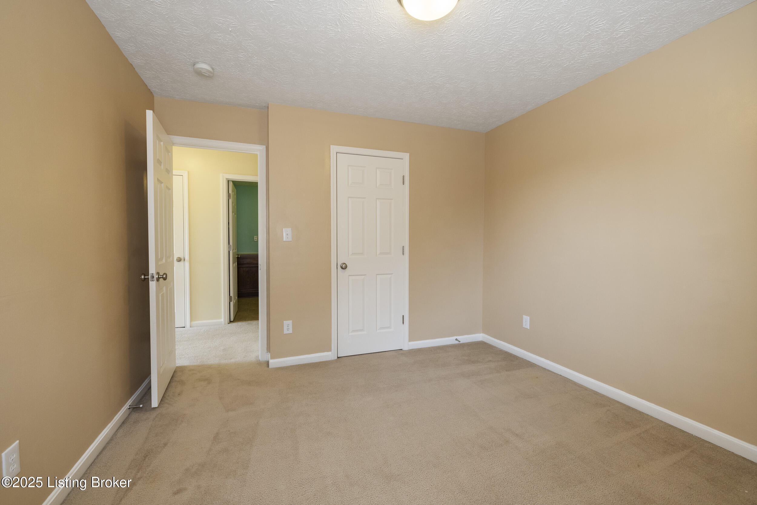 8811 Eli Dr, Louisville, Pennsylvania image 37