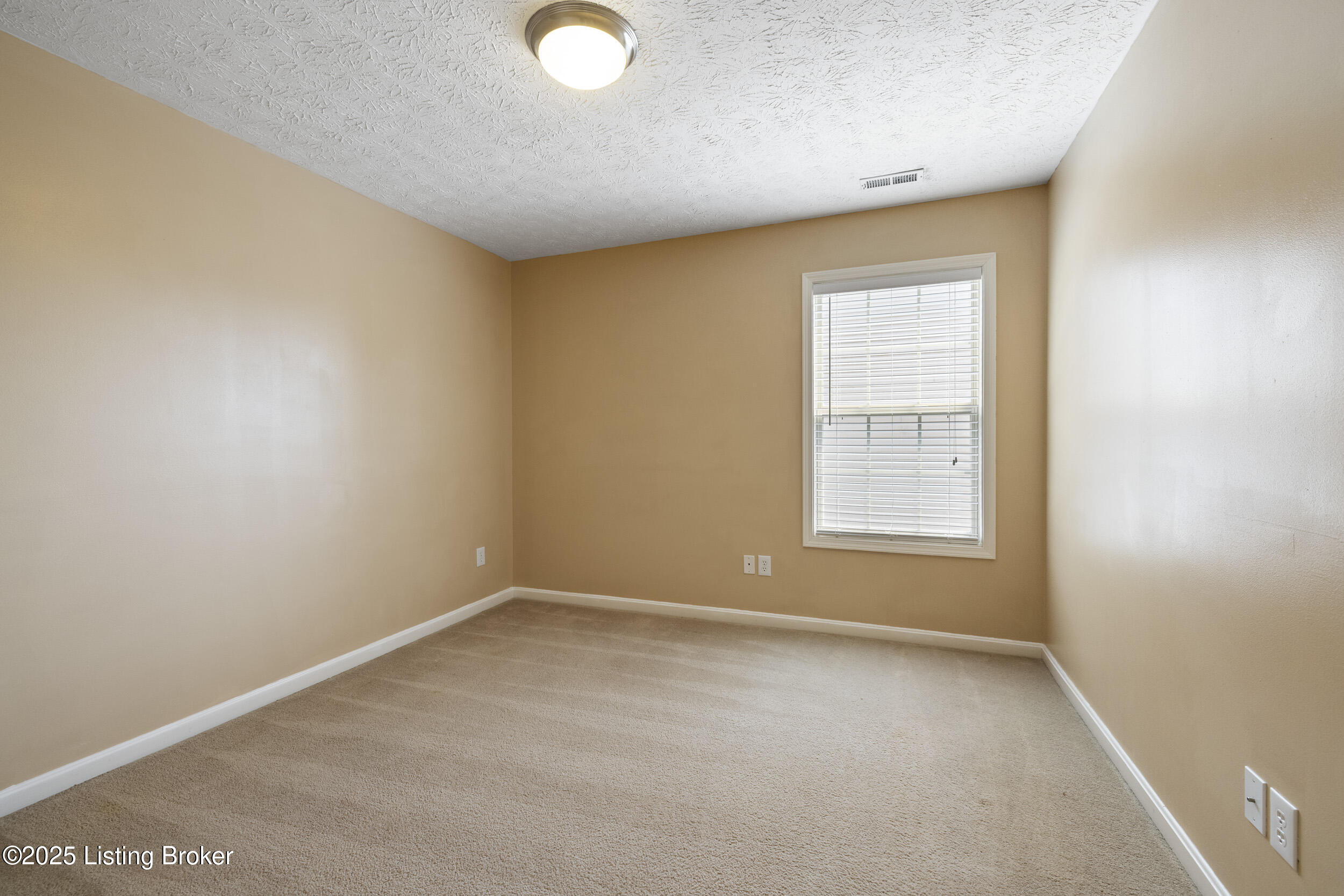 8811 Eli Dr, Louisville, Pennsylvania image 36