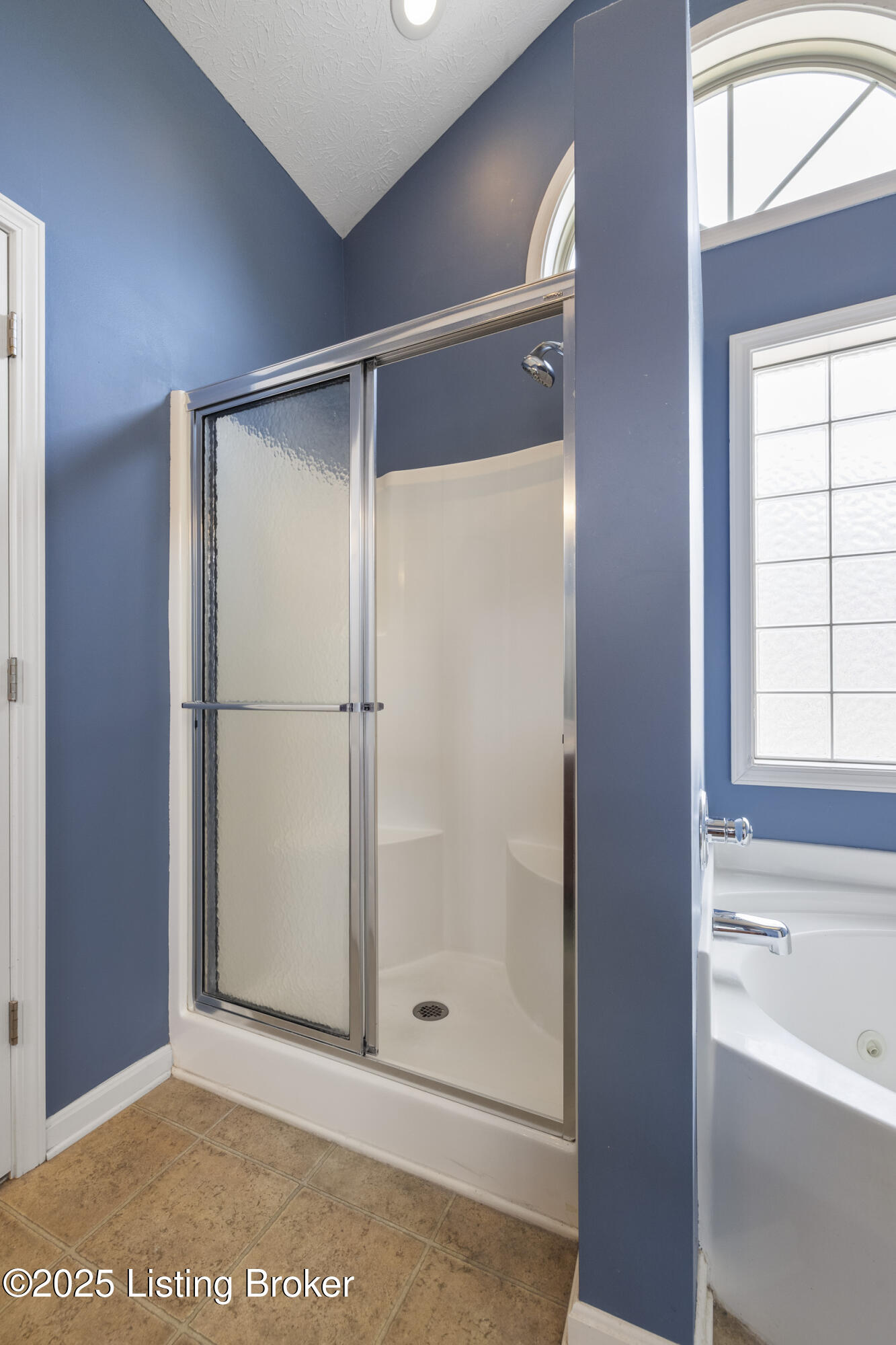 8811 Eli Dr, Louisville, Pennsylvania image 32
