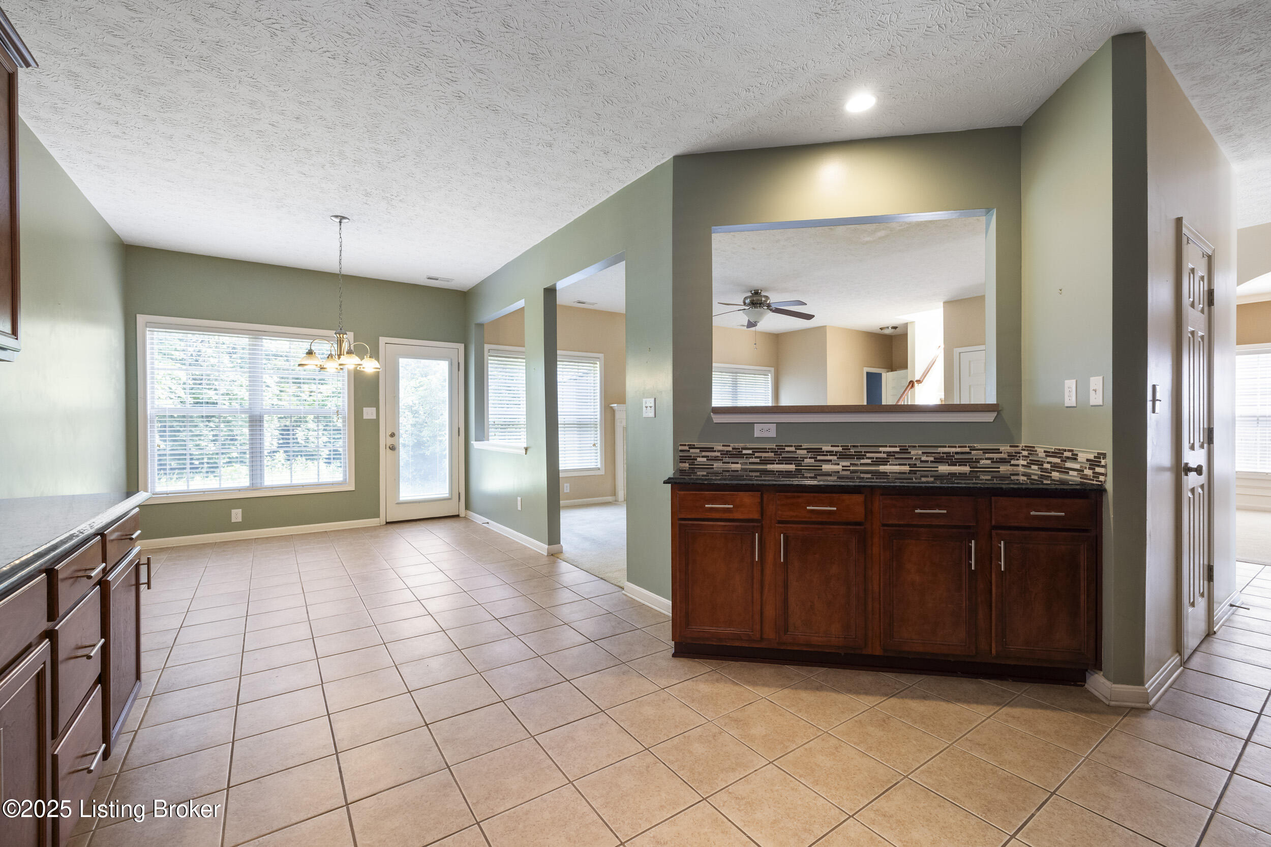 8811 Eli Dr, Louisville, Pennsylvania image 15