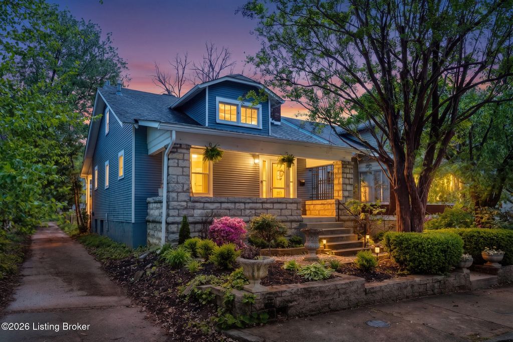 Photo of 1824 Stevens Ave, Louisville, KY 40205 (MLS # 1715361)