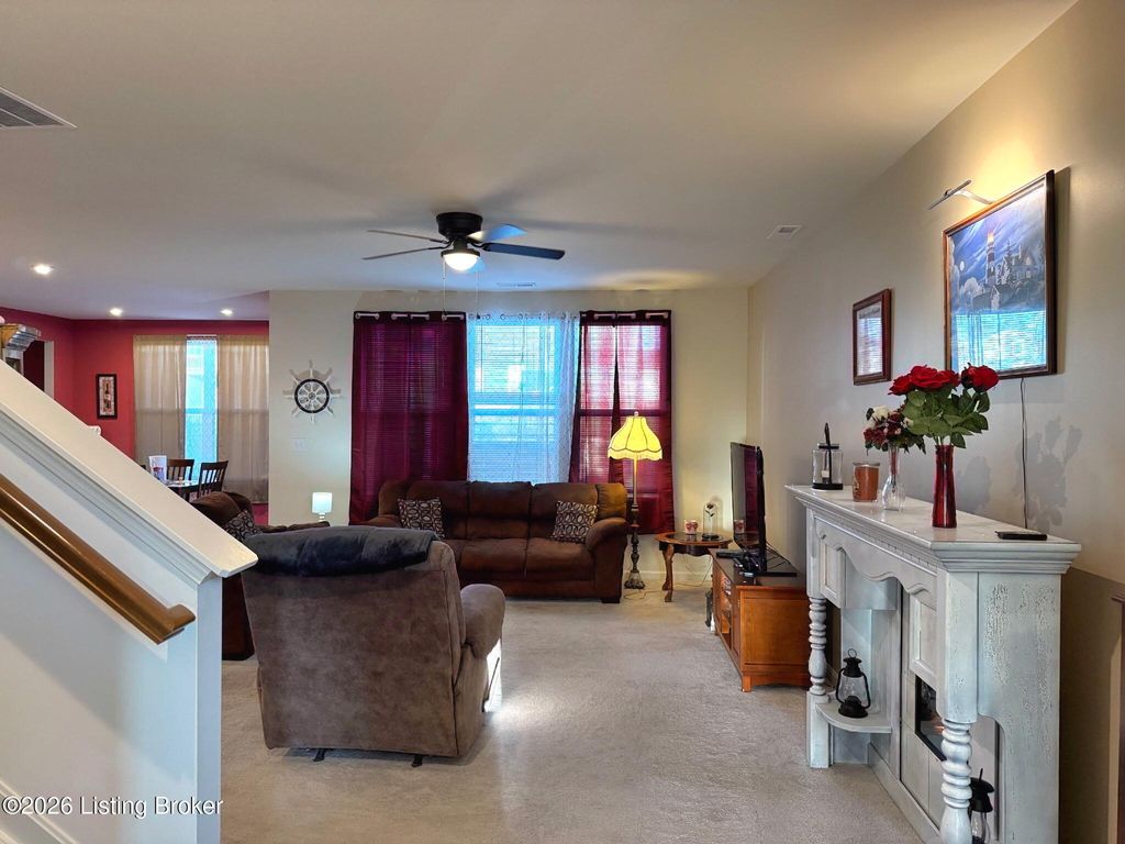 Photo of 3718 Creekstone Bluff Blvd, La Grange, KY 40031 (MLS # 1716119)