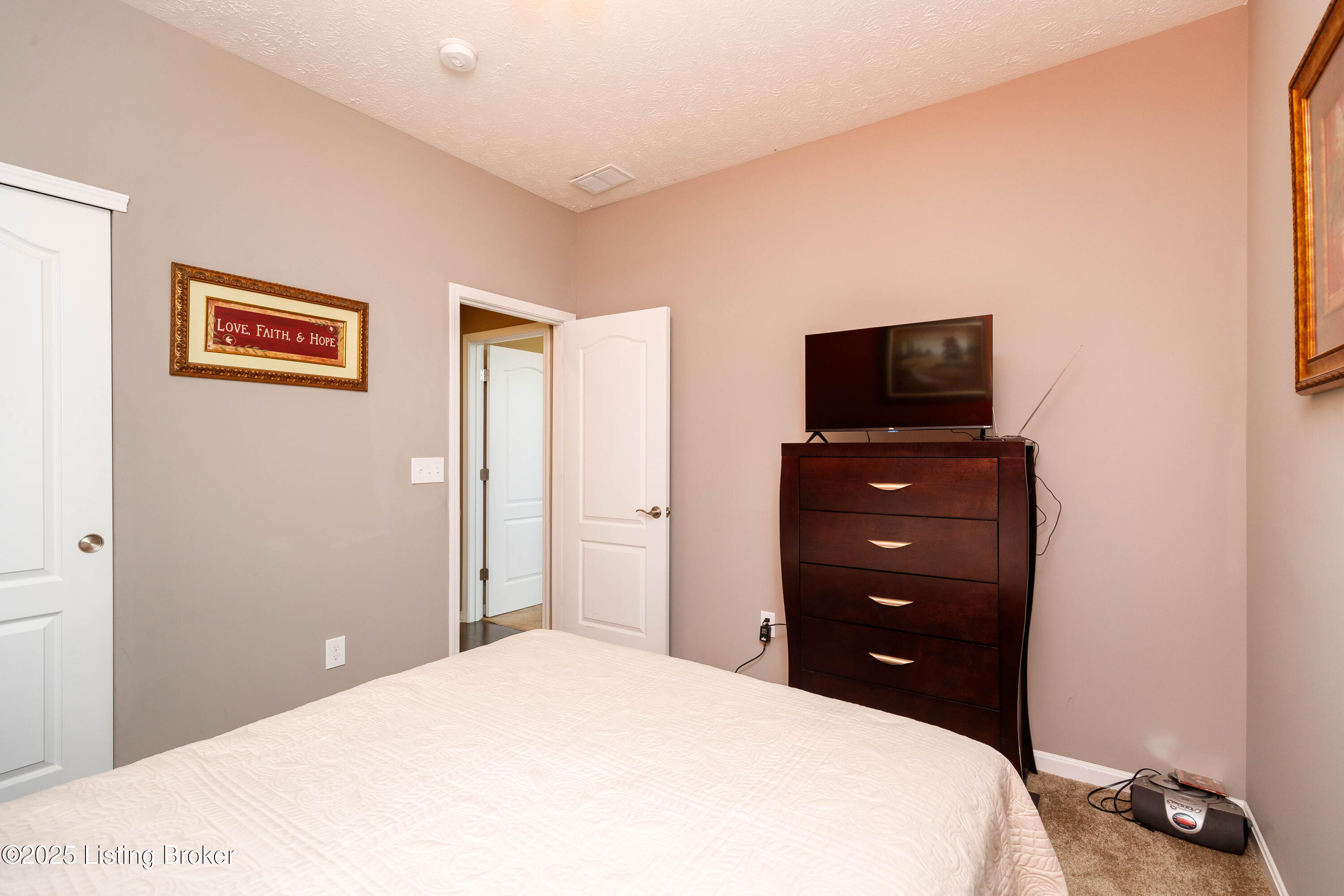 6802 Beckingham Blvd, Louisville, Pennsylvania image 12