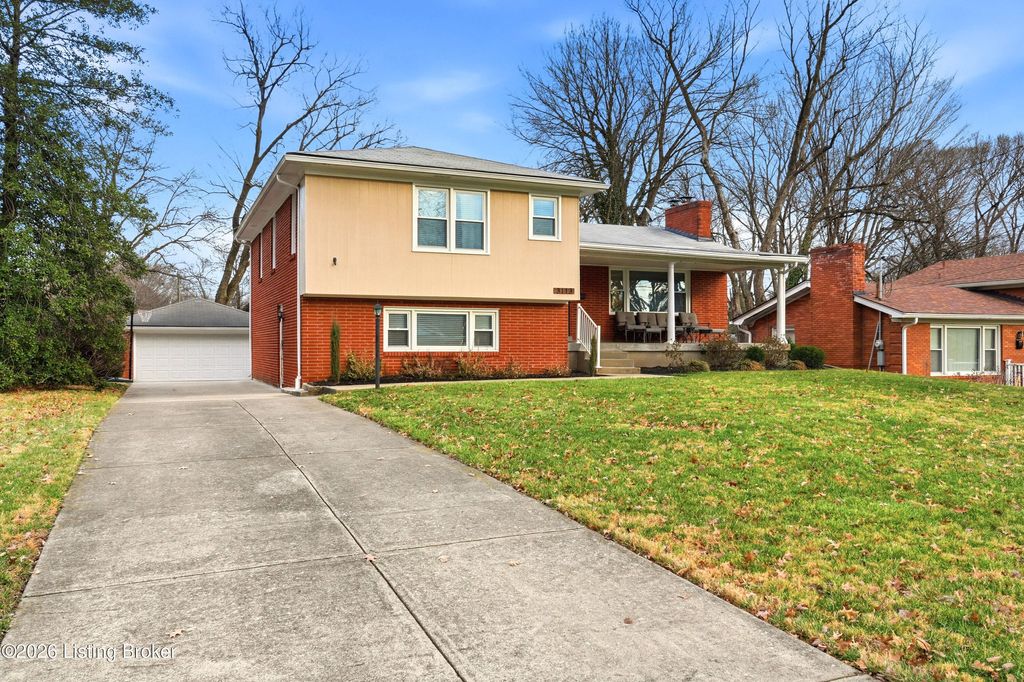 Photo of 3113 Pamela Way, Louisville, KY 40220 (MLS # 1707256)