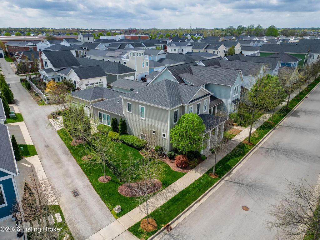 Photo of 6417 Moonseed St, Prospect, KY 40059 (MLS # 1713453)