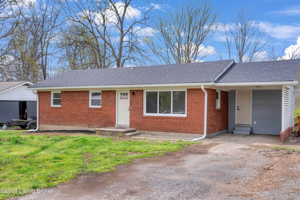Photo of 159 McMillen Dr, Elizabethtown, KY 42701 (MLS # 1713816)
