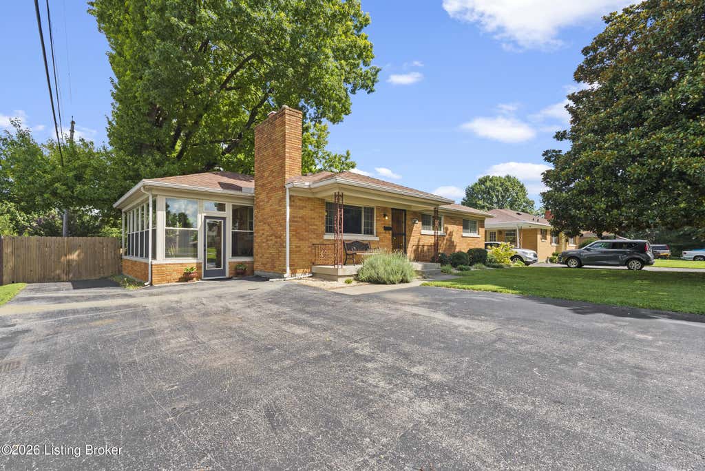 Photo of 4501 Saint Rita Dr, Louisville, KY 40219 (MLS # 1727546)