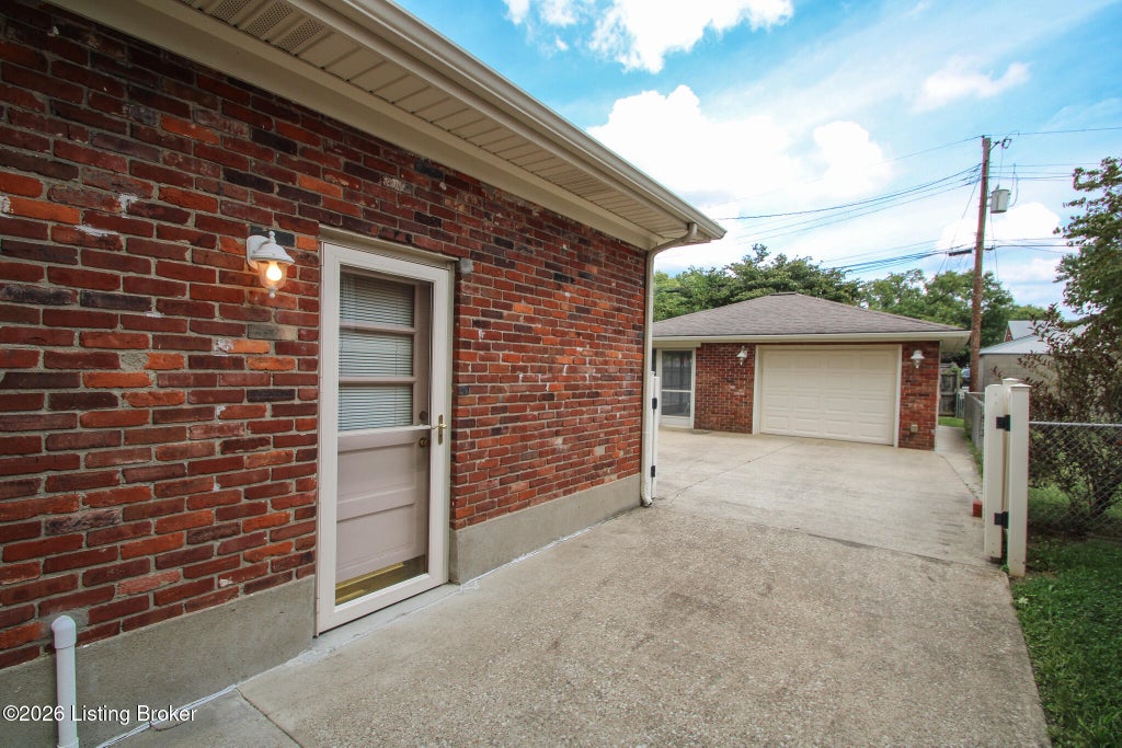 Photo of 3518 Deibel Way, Louisville, KY 40220 (MLS # 1728537)